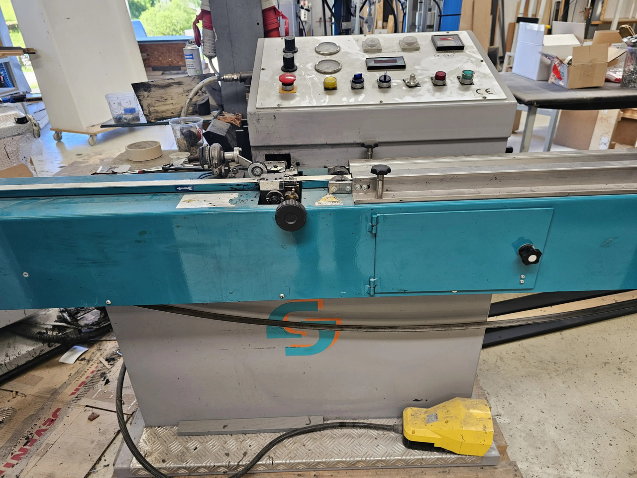 1 Stk. Butyl Extruder - Alatni stroj: slika 1 Stk. Butyl Extruder - Alatni stroj 1 Stk. Butyl Extruder - Alatni stroj: slika 1 Stk. Butyl Extruder - Alatni stroj