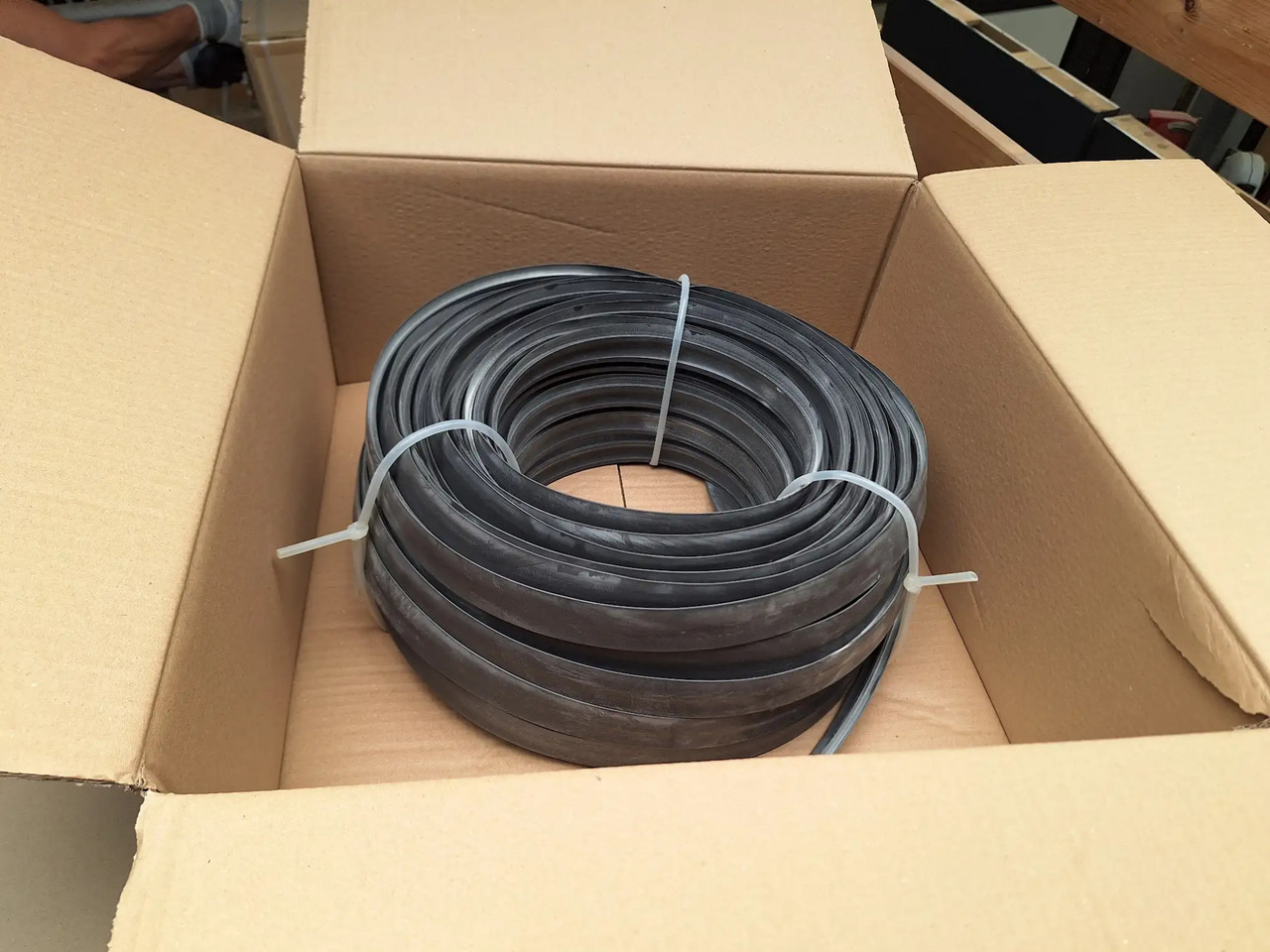 1 Stk. Dichtungsprofil - Oprema za radionice: slika 1 Stk. Dichtungsprofil - Oprema za radionice 1 Stk. Dichtungsprofil - Oprema za radionice: slika 1 Stk. Dichtungsprofil - Oprema za radionice