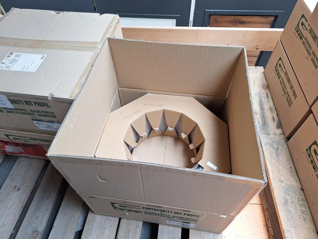 1 Stk. Dichtungsprofil (Goll) - Oprema za radionice: slika 1 Stk. Dichtungsprofil (Goll) - Oprema za radionice 1 Stk. Dichtungsprofil (Goll) - Oprema za radionice: slika 1 Stk. Dichtungsprofil (Goll) - Oprema za radionice