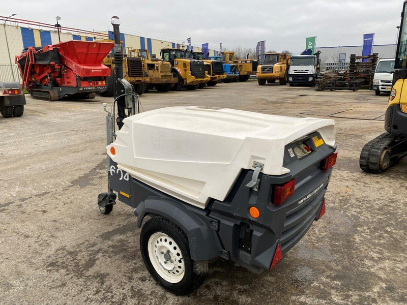 Atlas-Copco XAS 37 kd NVT - Zračni kompresor: slika Atlas-Copco XAS 37 kd NVT - Zračni kompresor Atlas-Copco XAS 37 kd NVT - Zračni kompresor: slika Atlas-Copco XAS 37 kd NVT - Zračni kompresor