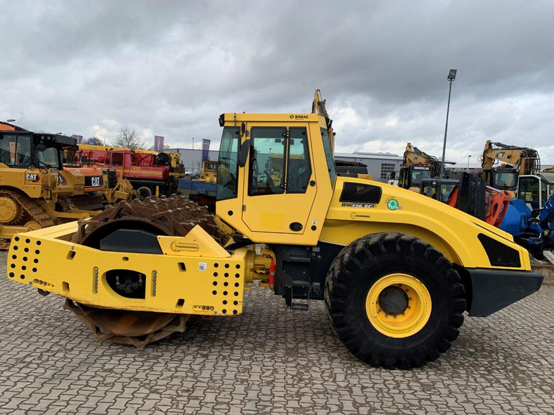 Bomag BW 226 DH-4I BVC NVT - Kompaktor: slika Bomag BW 226 DH-4I BVC NVT - Kompaktor Bomag BW 226 DH-4I BVC NVT - Kompaktor: slika Bomag BW 226 DH-4I BVC NVT - Kompaktor