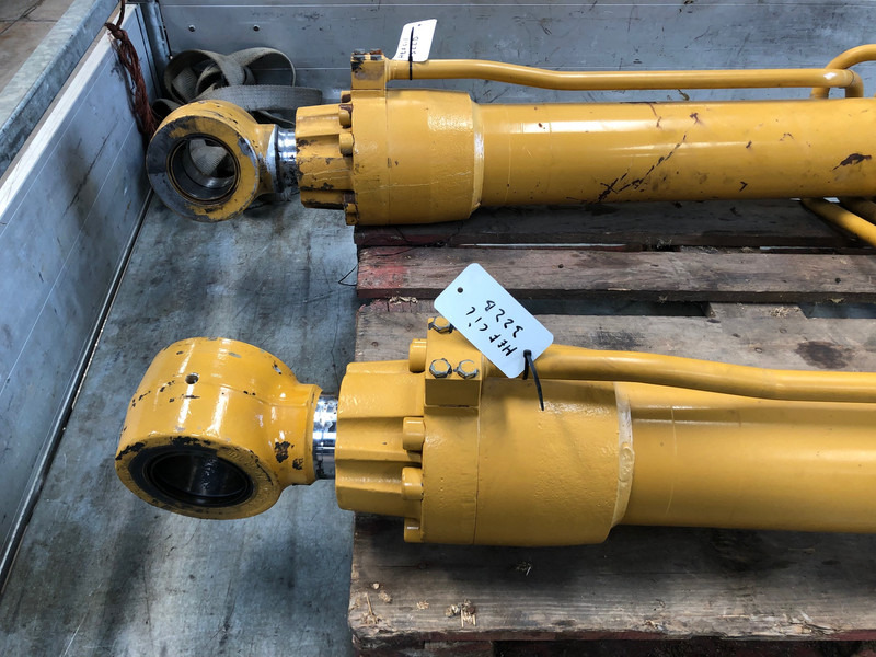 Caterpillar 322B Boomcylinder OEM 1184166 - Hidraulika: slika Caterpillar 322B Boomcylinder OEM 1184166 - Hidraulika Caterpillar 322B Boomcylinder OEM 1184166 - Hidraulika: slika Caterpillar 322B Boomcylinder OEM 1184166 - Hidraulika