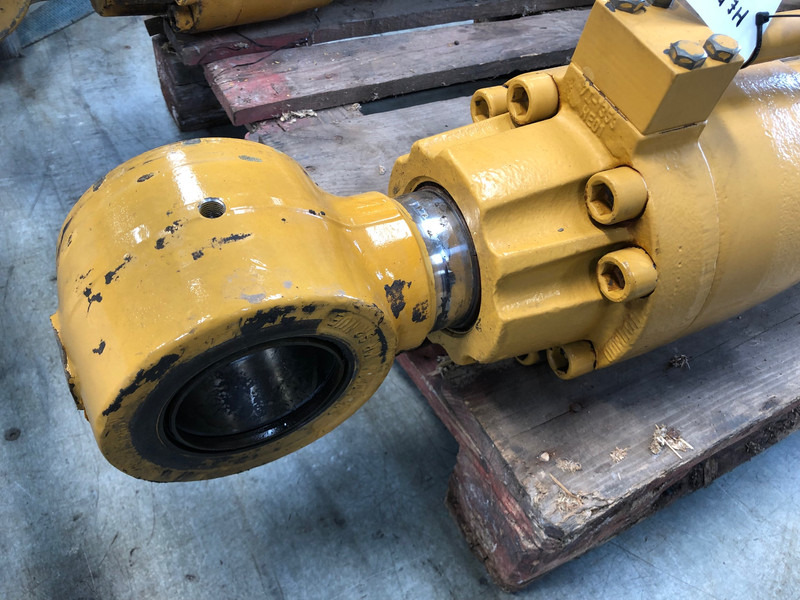 Caterpillar 322B Boomcylinder OEM 1184166 - Hidraulika: slika Caterpillar 322B Boomcylinder OEM 1184166 - Hidraulika Caterpillar 322B Boomcylinder OEM 1184166 - Hidraulika: slika Caterpillar 322B Boomcylinder OEM 1184166 - Hidraulika