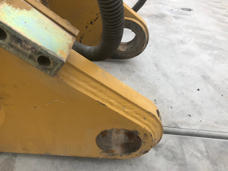 Caterpillar 322B Excavator Boom OEM 1372894 - Krak: slika Caterpillar 322B Excavator Boom OEM 1372894 - Krak Caterpillar 322B Excavator Boom OEM 1372894 - Krak: slika Caterpillar 322B Excavator Boom OEM 1372894 - Krak