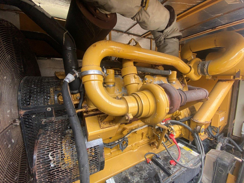 Caterpillar 3412C 900 KVA 900 F - Generatorski set: slika Caterpillar 3412C 900 KVA 900 F - Generatorski set Caterpillar 3412C 900 KVA 900 F - Generatorski set: slika Caterpillar 3412C 900 KVA 900 F - Generatorski set