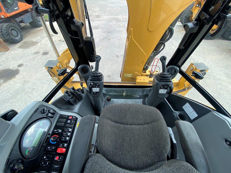 Caterpillar 432F2 NVT - Rovokopač-utovarivač: slika Caterpillar 432F2 NVT - Rovokopač-utovarivač Caterpillar 432F2 NVT - Rovokopač-utovarivač: slika Caterpillar 432F2 NVT - Rovokopač-utovarivač