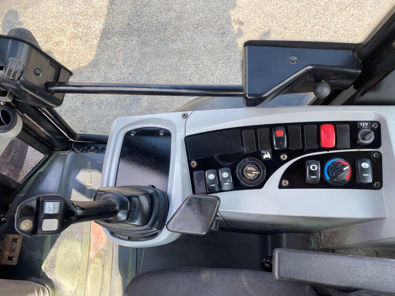 Caterpillar 908 H2 NVT - Utovarivač na kotačima: slika Caterpillar 908 H2 NVT - Utovarivač na kotačima Caterpillar 908 H2 NVT - Utovarivač na kotačima: slika Caterpillar 908 H2 NVT - Utovarivač na kotačima