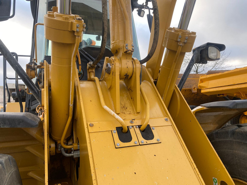 Caterpillar 950 H NVT - Utovarivač na kotačima: slika Caterpillar 950 H NVT - Utovarivač na kotačima Caterpillar 950 H NVT - Utovarivač na kotačima: slika Caterpillar 950 H NVT - Utovarivač na kotačima