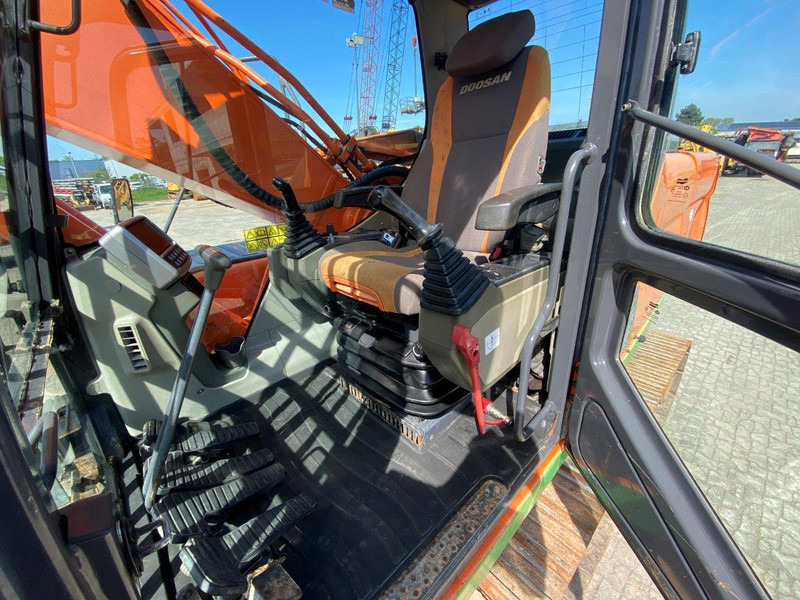 Doosan DX 255 LC NVT - Bager gusjeničar: slika Doosan DX 255 LC NVT - Bager gusjeničar Doosan DX 255 LC NVT - Bager gusjeničar: slika Doosan DX 255 LC NVT - Bager gusjeničar