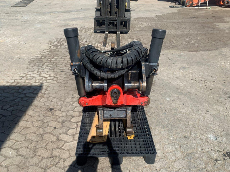 Tiltrotator INDEXATOR R8: slika Tiltrotator INDEXATOR R8
