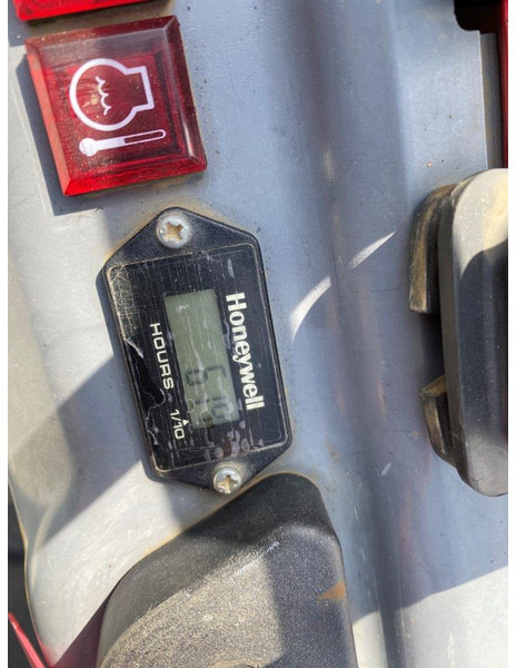 Takeuchi TB210R NVT - Mini bager: slika Takeuchi TB210R NVT - Mini bager Takeuchi TB210R NVT - Mini bager: slika Takeuchi TB210R NVT - Mini bager