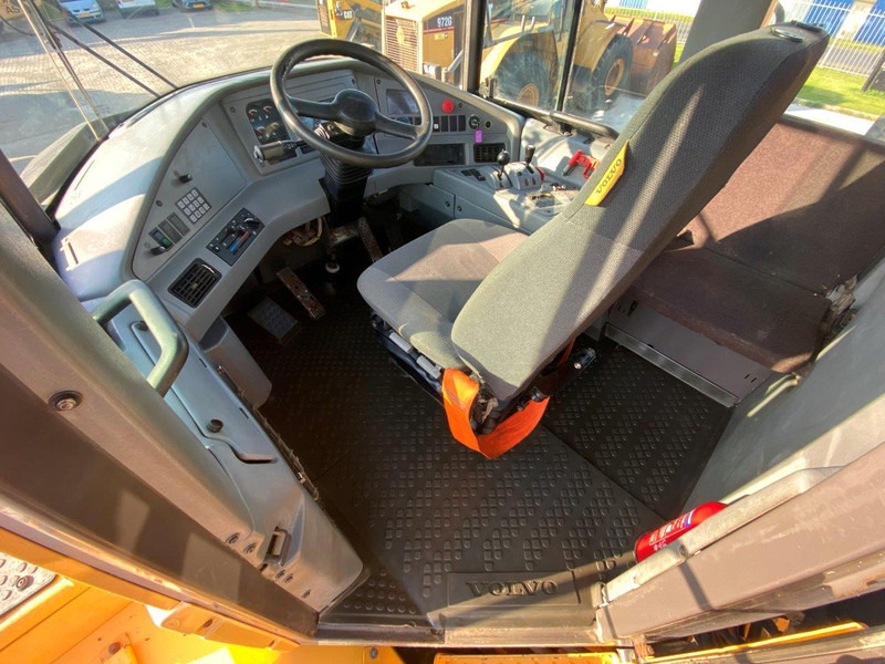 Volvo A40E NVT - Zglobni istovarivač: slika Volvo A40E NVT - Zglobni istovarivač Volvo A40E NVT - Zglobni istovarivač: slika Volvo A40E NVT - Zglobni istovarivač
