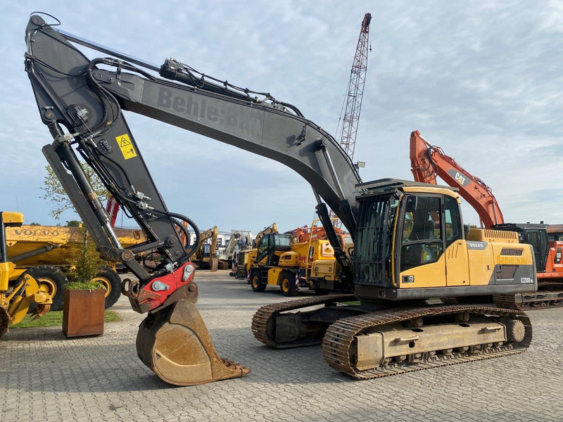 Volvo EC 250 DNL NVT - Bager gusjeničar: slika Volvo EC 250 DNL NVT - Bager gusjeničar Volvo EC 250 DNL NVT - Bager gusjeničar: slika Volvo EC 250 DNL NVT - Bager gusjeničar