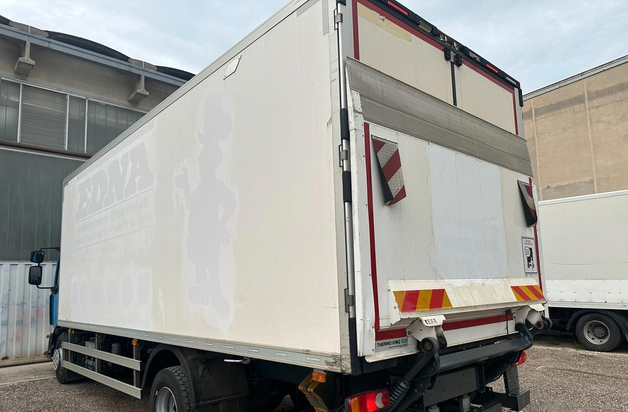 Renault Trucks - Kamion hladnjača: slika Renault Trucks - Kamion hladnjača Renault Trucks - Kamion hladnjača: slika Renault Trucks - Kamion hladnjača