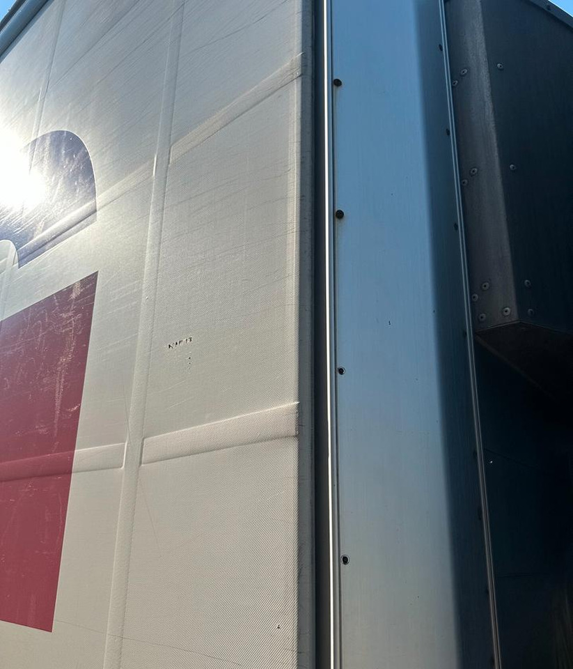 Schmitz Cargobull SANH SCB S3T - Poluprikolica s ceradom: slika Schmitz Cargobull SANH SCB S3T - Poluprikolica s ceradom Schmitz Cargobull SANH SCB S3T - Poluprikolica s ceradom: slika Schmitz Cargobull SANH SCB S3T - Poluprikolica s ceradom