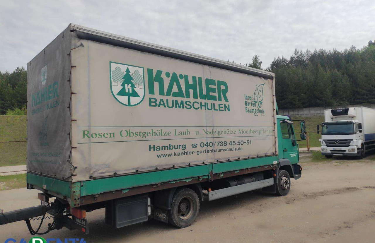 MAN LE8.220 - Kamion s ceradom: slika MAN LE8.220 - Kamion s ceradom MAN LE8.220 - Kamion s ceradom: slika MAN LE8.220 - Kamion s ceradom