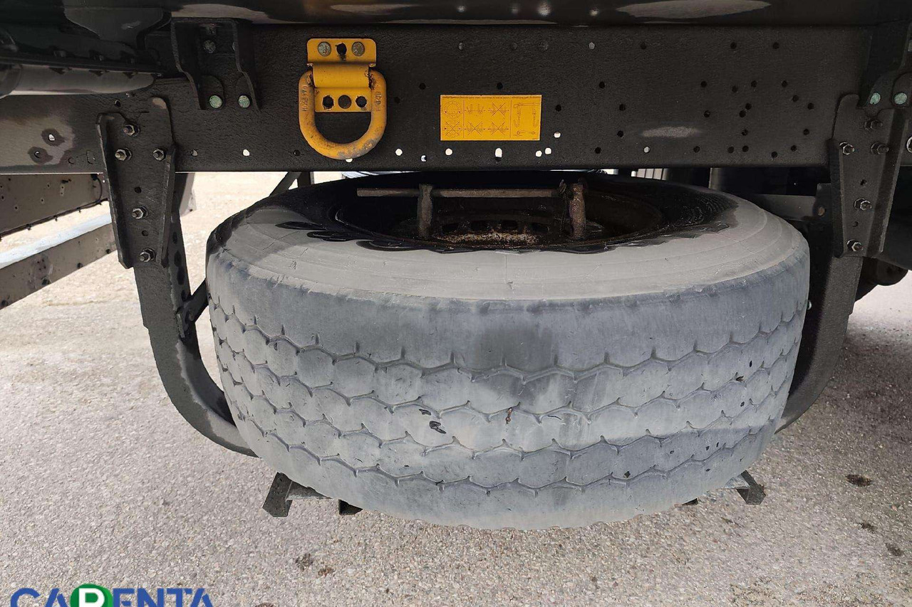 Poluprikolica hladnjača Schmitz SKO 24 FP45: slika Poluprikolica hladnjača Schmitz SKO 24 FP45 Poluprikolica hladnjača Schmitz SKO 24 FP45: slika Poluprikolica hladnjača Schmitz SKO 24 FP45