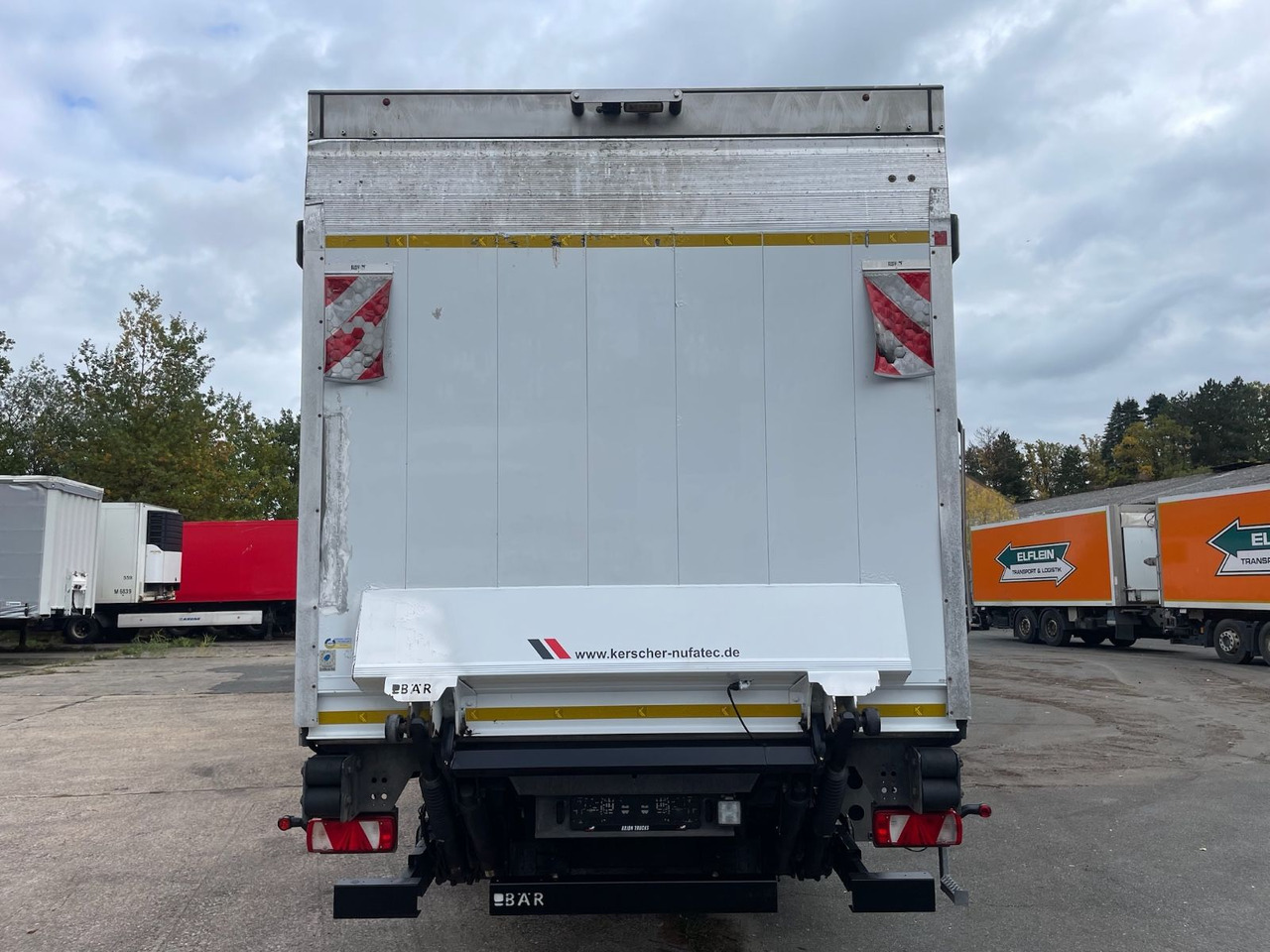 KERSCHER ZAA18 Kühlkoffer/CARRIER/SUPRA900U/LBW - Prikolica hladnjača: slika KERSCHER ZAA18 Kühlkoffer/CARRIER/SUPRA900U/LBW - Prikolica hladnjača KERSCHER ZAA18 Kühlkoffer/CARRIER/SUPRA900U/LBW - Prikolica hladnjača: slika KERSCHER ZAA18 Kühlkoffer/CARRIER/SUPRA900U/LBW - Prikolica hladnjača