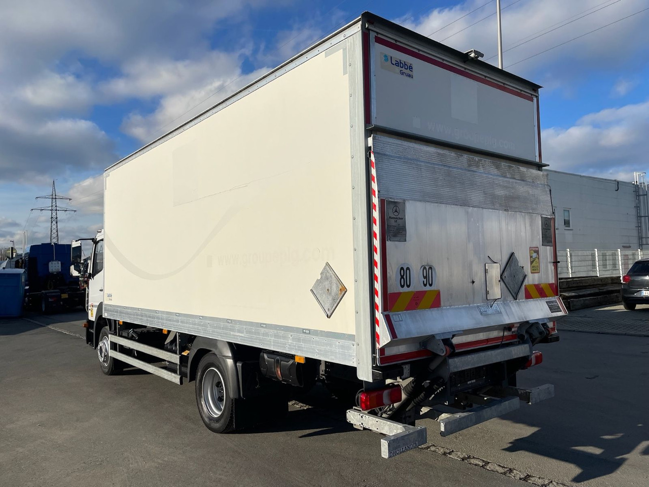 Mercedes-Benz Atego 1218 4x2 Koffer/FULL-ADR/EXIII/LBW/AC/EU6d - Kamion sandučar: slika Mercedes-Benz Atego 1218 4x2 Koffer/FULL-ADR/EXIII/LBW/AC/EU6d - Kamion sandučar Mercedes-Benz Atego 1218 4x2 Koffer/FULL-ADR/EXIII/LBW/AC/EU6d - Kamion sandučar: slika Mercedes-Benz Atego 1218 4x2 Koffer/FULL-ADR/EXIII/LBW/AC/EU6d - Kamion sandučar