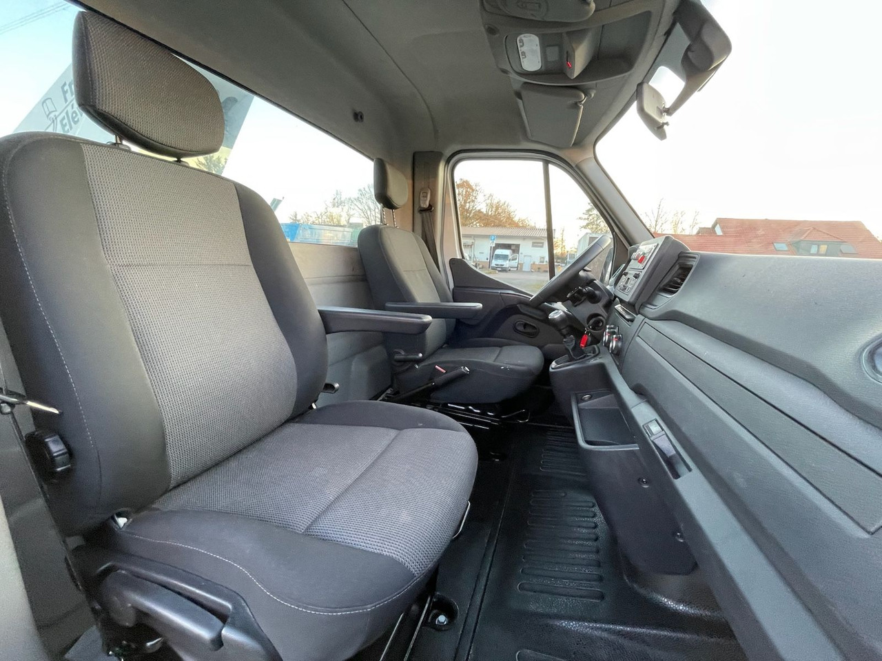 Podizna platforma montirana na kamion Renault Master VB Hubsteiger/FRANCE-ELEVATEUR/12m/288h: slika Podizna platforma montirana na kamion Renault Master VB Hubsteiger/FRANCE-ELEVATEUR/12m/288h Podizna platforma montirana na kamion Renault Master VB Hubsteiger/FRANCE-ELEVATEUR/12m/288h: slika Podizna platforma montirana na kamion Renault Master VB Hubsteiger/FRANCE-ELEVATEUR/12m/288h