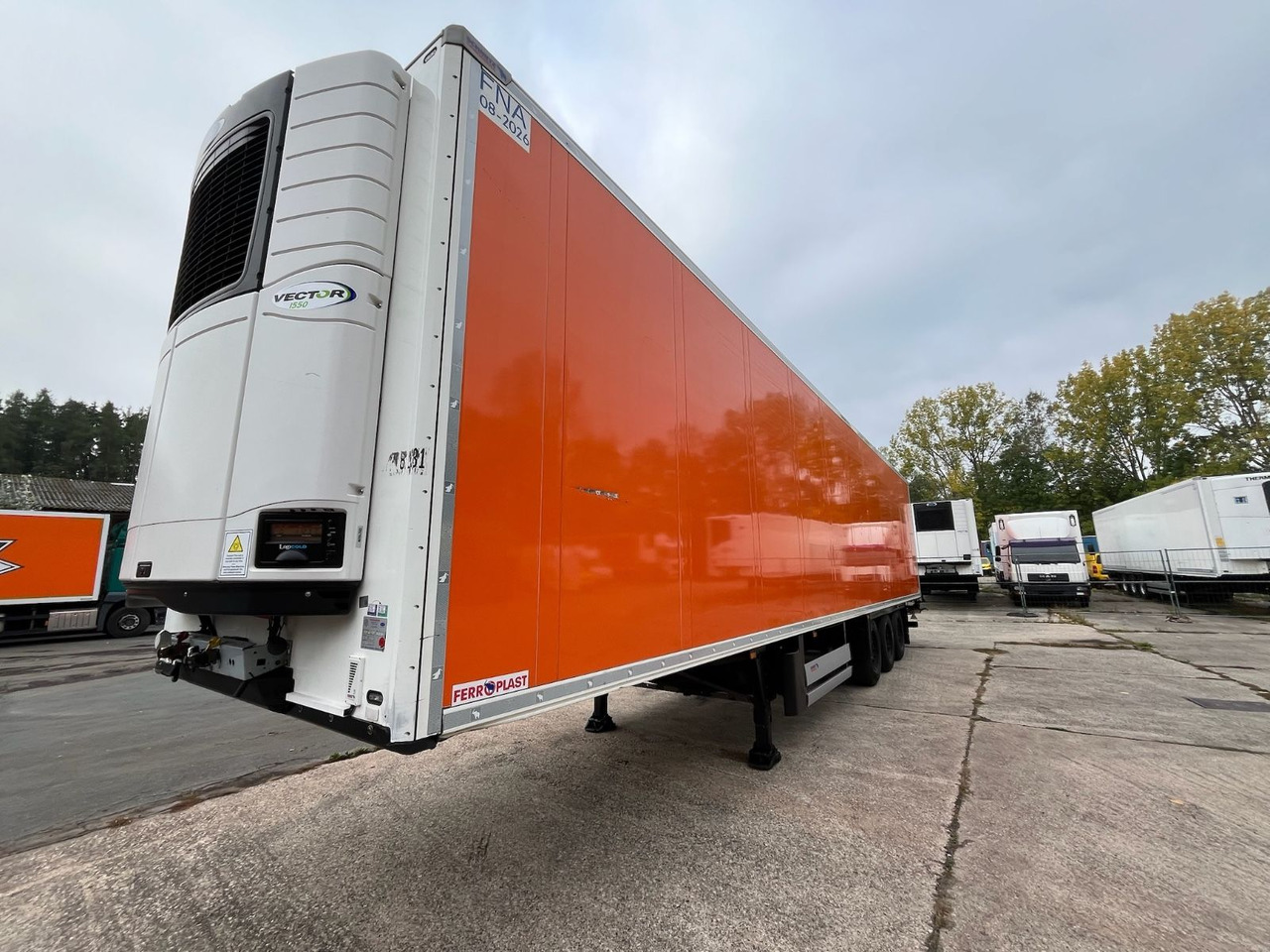 Schmitz Cargobull SCB*S3B/CARRIER/Vector1550/LBW/BÄR/2347h/13,4m - Poluprikolica hladnjača: slika Schmitz Cargobull SCB*S3B/CARRIER/Vector1550/LBW/BÄR/2347h/13,4m - Poluprikolica hladnjača Schmitz Cargobull SCB*S3B/CARRIER/Vector1550/LBW/BÄR/2347h/13,4m - Poluprikolica hladnjača: slika Schmitz Cargobull SCB*S3B/CARRIER/Vector1550/LBW/BÄR/2347h/13,4m - Poluprikolica hladnjača