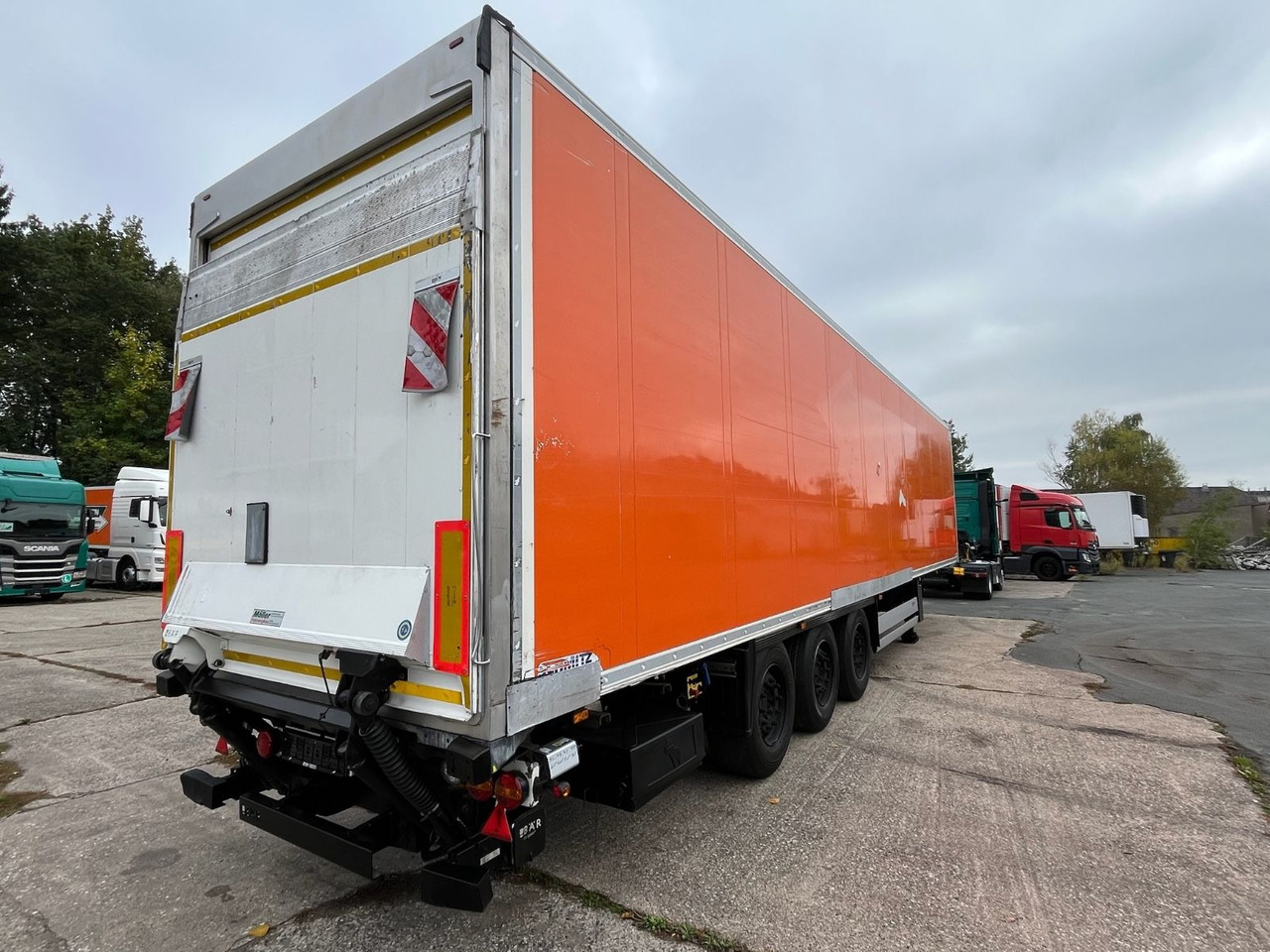 Schmitz Cargobull SCB*S3B/CARRIER/Vector1550/LBW/BÄR/2347h/13,4m - Poluprikolica sa zatvorenim sandukom: slika Schmitz Cargobull SCB*S3B/CARRIER/Vector1550/LBW/BÄR/2347h/13,4m - Poluprikolica sa zatvorenim sandukom Schmitz Cargobull SCB*S3B/CARRIER/Vector1550/LBW/BÄR/2347h/13,4m - Poluprikolica sa zatvorenim sandukom: slika Schmitz Cargobull SCB*S3B/CARRIER/Vector1550/LBW/BÄR/2347h/13,4m - Poluprikolica sa zatvorenim sandukom