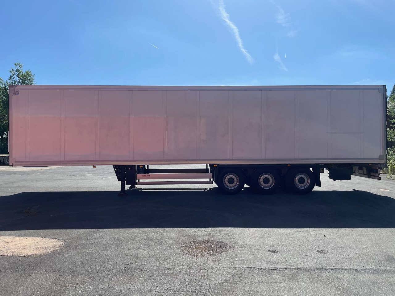 Schmitz Cargobull SCB*S3B /TÜV04-26 /2195h / Multi-Temp/13,4m - Poluprikolica hladnjača: slika Schmitz Cargobull SCB*S3B /TÜV04-26 /2195h / Multi-Temp/13,4m - Poluprikolica hladnjača Schmitz Cargobull SCB*S3B /TÜV04-26 /2195h / Multi-Temp/13,4m - Poluprikolica hladnjača: slika Schmitz Cargobull SCB*S3B /TÜV04-26 /2195h / Multi-Temp/13,4m - Poluprikolica hladnjača