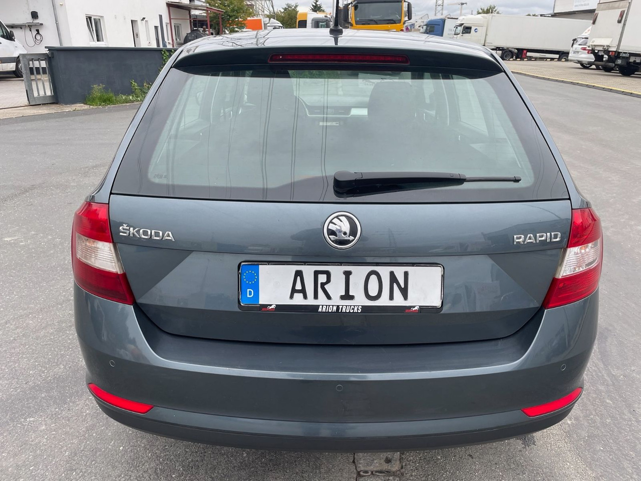 Skoda Rapid Spaceback Ambition - Karavan: slika Skoda Rapid Spaceback Ambition - Karavan Skoda Rapid Spaceback Ambition - Karavan: slika Skoda Rapid Spaceback Ambition - Karavan