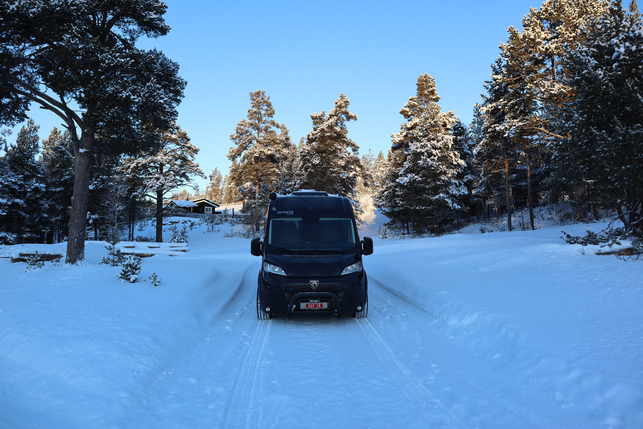 Bravia Swan 599 Nordic - Kamp kombi: slika Bravia Swan 599 Nordic - Kamp kombi Bravia Swan 599 Nordic - Kamp kombi: slika Bravia Swan 599 Nordic - Kamp kombi