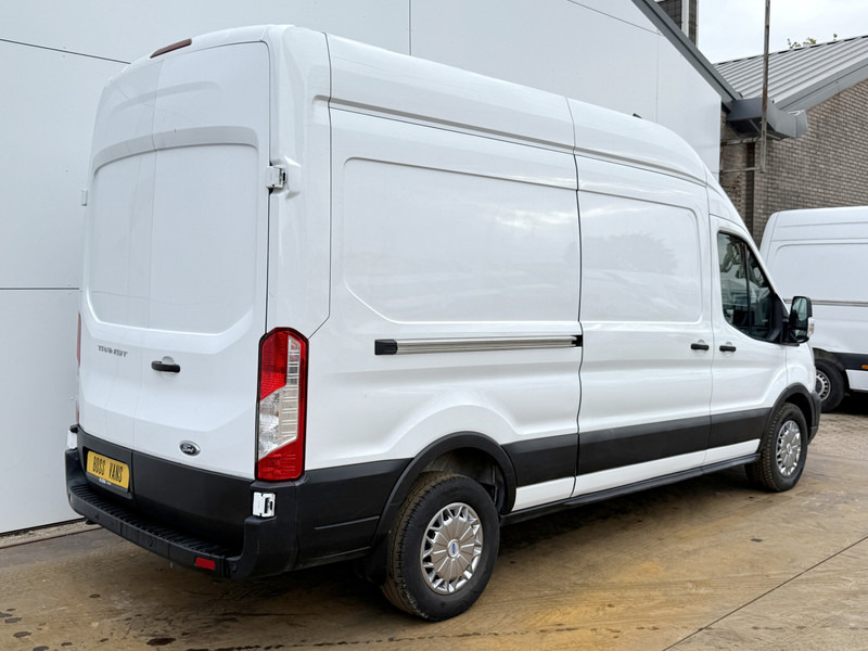 Ford Transit 350 2.0 TDCI 170PK L3H3 170PK Airco Cruise Control Parkeensensoren voor achter - Furgon: slika Ford Transit 350 2.0 TDCI 170PK L3H3 170PK Airco Cruise Control Parkeensensoren voor achter - Furgon Ford Transit 350 2.0 TDCI 170PK L3H3 170PK Airco Cruise Control Parkeensensoren voor achter - Furgon: slika Ford Transit 350 2.0 TDCI 170PK L3H3 170PK Airco Cruise Control Parkeensensoren voor achter - Furgon