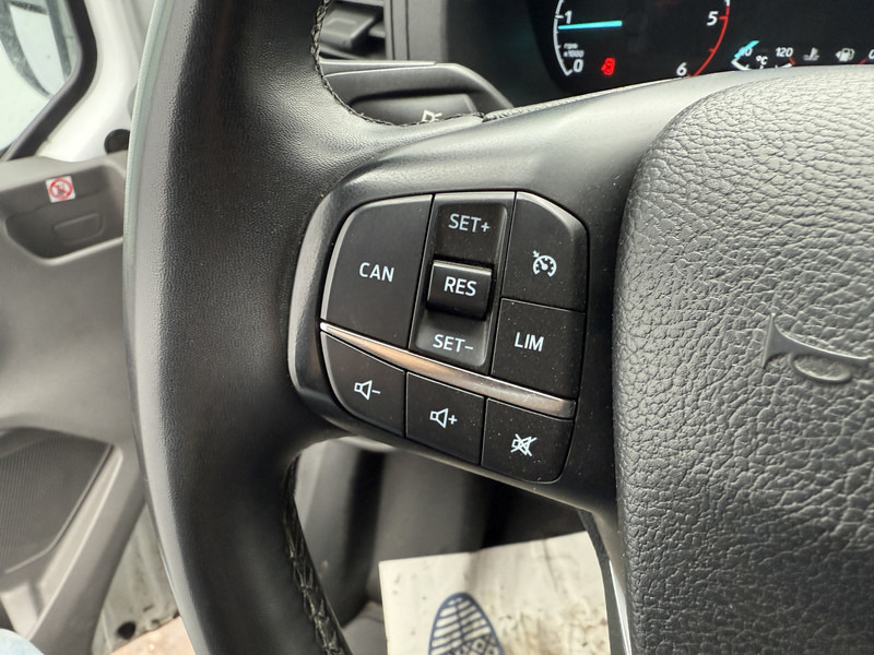 Furgon Ford Transit 350 2.0 TDCI 170PK L3H3 170PK Airco Cruise Control Parkeersensoren voor achter: slika Furgon Ford Transit 350 2.0 TDCI 170PK L3H3 170PK Airco Cruise Control Parkeersensoren voor achter Furgon Ford Transit 350 2.0 TDCI 170PK L3H3 170PK Airco Cruise Control Parkeersensoren voor achter: slika Furgon Ford Transit 350 2.0 TDCI 170PK L3H3 170PK Airco Cruise Control Parkeersensoren voor achter