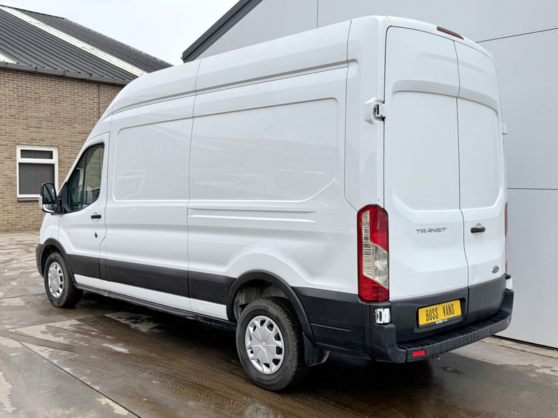 Ford Transit 350 2.0 TDCI 170pk L3H3 170PK Airco Cruise Control Parkeersensoren voor achter - Furgon: slika Ford Transit 350 2.0 TDCI 170pk L3H3 170PK Airco Cruise Control Parkeersensoren voor achter - Furgon Ford Transit 350 2.0 TDCI 170pk L3H3 170PK Airco Cruise Control Parkeersensoren voor achter - Furgon: slika Ford Transit 350 2.0 TDCI 170pk L3H3 170PK Airco Cruise Control Parkeersensoren voor achter - Furgon