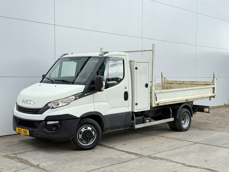 Iveco Daily 35C12 2.3 Kipper Dubbellucht 3.5t Trekhaak Airco Cruise Control Lucht geveerde stoel - Mali kamion kiper: slika Iveco Daily 35C12 2.3 Kipper Dubbellucht 3.5t Trekhaak Airco Cruise Control Lucht geveerde stoel - Mali kamion kiper Iveco Daily 35C12 2.3 Kipper Dubbellucht 3.5t Trekhaak Airco Cruise Control Lucht geveerde stoel - Mali kamion kiper: slika Iveco Daily 35C12 2.3 Kipper Dubbellucht 3.5t Trekhaak Airco Cruise Control Lucht geveerde stoel - Mali kamion kiper