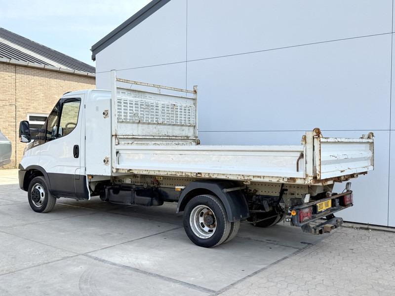 Iveco Daily 35C18 3.0 3.0 Automaat Kipper Dubbellucht 3.5t Trekhaak Airco Cruise Control - Mali kamion kiper: slika Iveco Daily 35C18 3.0 3.0 Automaat Kipper Dubbellucht 3.5t Trekhaak Airco Cruise Control - Mali kamion kiper Iveco Daily 35C18 3.0 3.0 Automaat Kipper Dubbellucht 3.5t Trekhaak Airco Cruise Control - Mali kamion kiper: slika Iveco Daily 35C18 3.0 3.0 Automaat Kipper Dubbellucht 3.5t Trekhaak Airco Cruise Control - Mali kamion kiper