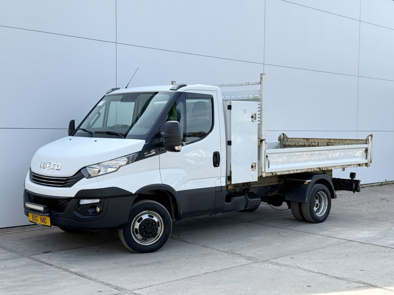 Iveco Daily 35C18 3.0 3.0 Automaat Kipper Dubbellucht 3.5t Trekhaak Airco Cruise Control - Mali kamion kiper: slika Iveco Daily 35C18 3.0 3.0 Automaat Kipper Dubbellucht 3.5t Trekhaak Airco Cruise Control - Mali kamion kiper Iveco Daily 35C18 3.0 3.0 Automaat Kipper Dubbellucht 3.5t Trekhaak Airco Cruise Control - Mali kamion kiper: slika Iveco Daily 35C18 3.0 3.0 Automaat Kipper Dubbellucht 3.5t Trekhaak Airco Cruise Control - Mali kamion kiper