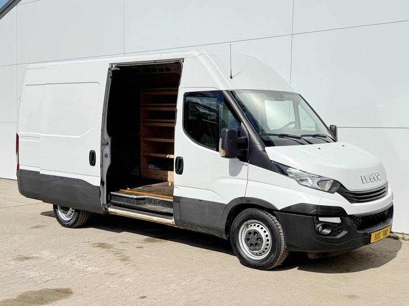 Iveco Daily 35S14 L2H2 Luchtvering Trekhaak Cruise Control Climate Control Lucht Geveerde Bestuurdersstoel - Furgon: slika Iveco Daily 35S14 L2H2 Luchtvering Trekhaak Cruise Control Climate Control Lucht Geveerde Bestuurdersstoel - Furgon Iveco Daily 35S14 L2H2 Luchtvering Trekhaak Cruise Control Climate Control Lucht Geveerde Bestuurdersstoel - Furgon: slika Iveco Daily 35S14 L2H2 Luchtvering Trekhaak Cruise Control Climate Control Lucht Geveerde Bestuurdersstoel - Furgon