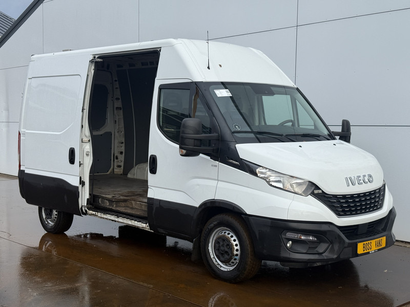Iveco Daily 35S16 2.3 Automaat L2H2 Airco Adaptieve Cruise Control Standkachel 3.5t Trekhaak Lane Assist - Furgon: slika Iveco Daily 35S16 2.3 Automaat L2H2 Airco Adaptieve Cruise Control Standkachel 3.5t Trekhaak Lane Assist - Furgon Iveco Daily 35S16 2.3 Automaat L2H2 Airco Adaptieve Cruise Control Standkachel 3.5t Trekhaak Lane Assist - Furgon: slika Iveco Daily 35S16 2.3 Automaat L2H2 Airco Adaptieve Cruise Control Standkachel 3.5t Trekhaak Lane Assist - Furgon