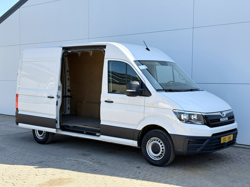 MAN TGE 3.140 2.0 TDI Automaat L3H3 Airco Cruise Control Apple Carplay Camera Parkeersensoren voor achter - Furgon: slika MAN TGE 3.140 2.0 TDI Automaat L3H3 Airco Cruise Control Apple Carplay Camera Parkeersensoren voor achter - Furgon MAN TGE 3.140 2.0 TDI Automaat L3H3 Airco Cruise Control Apple Carplay Camera Parkeersensoren voor achter - Furgon: slika MAN TGE 3.140 2.0 TDI Automaat L3H3 Airco Cruise Control Apple Carplay Camera Parkeersensoren voor achter - Furgon