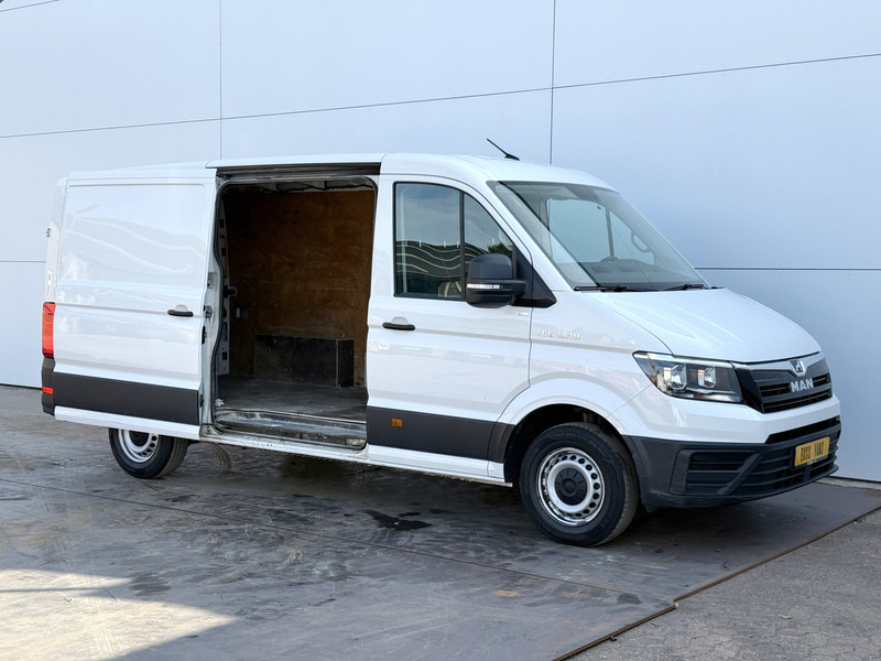 MAN TGE 3.140 2.0 TDI L3H2 Airco Cruise Control Trekhaak Carplay Camera Navigatie - Furgon: slika MAN TGE 3.140 2.0 TDI L3H2 Airco Cruise Control Trekhaak Carplay Camera Navigatie - Furgon MAN TGE 3.140 2.0 TDI L3H2 Airco Cruise Control Trekhaak Carplay Camera Navigatie - Furgon: slika MAN TGE 3.140 2.0 TDI L3H2 Airco Cruise Control Trekhaak Carplay Camera Navigatie - Furgon
