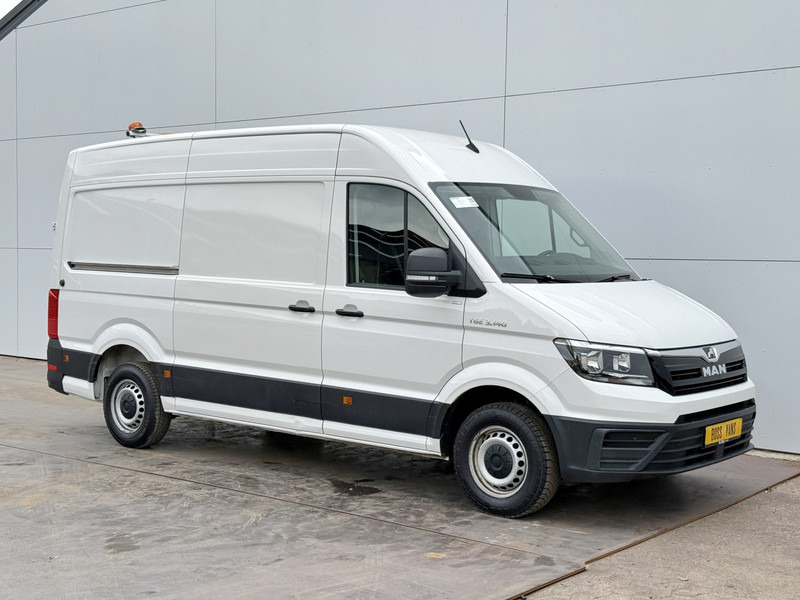 MAN TGE 3.140 2.0 TDI L3H3 Airco Cruise Control Trekhaak Carplay Camera Navigatie - Furgon: slika MAN TGE 3.140 2.0 TDI L3H3 Airco Cruise Control Trekhaak Carplay Camera Navigatie - Furgon MAN TGE 3.140 2.0 TDI L3H3 Airco Cruise Control Trekhaak Carplay Camera Navigatie - Furgon: slika MAN TGE 3.140 2.0 TDI L3H3 Airco Cruise Control Trekhaak Carplay Camera Navigatie - Furgon