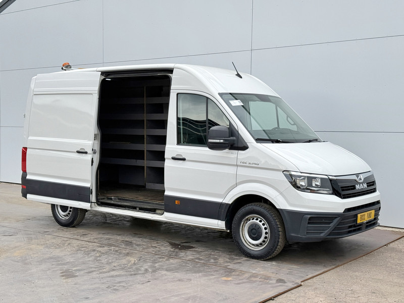 MAN TGE 3.140 2.0 TDI L3H3 Airco Cruise Control Trekhaak Carplay Camera Navigatie - Furgon: slika MAN TGE 3.140 2.0 TDI L3H3 Airco Cruise Control Trekhaak Carplay Camera Navigatie - Furgon MAN TGE 3.140 2.0 TDI L3H3 Airco Cruise Control Trekhaak Carplay Camera Navigatie - Furgon: slika MAN TGE 3.140 2.0 TDI L3H3 Airco Cruise Control Trekhaak Carplay Camera Navigatie - Furgon