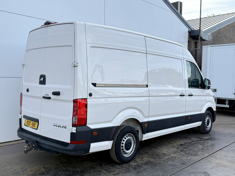 MAN TGE 3.140 2.0 TDI L3H3 Airco Cruise Control Trekhaak Carplay Camera Navigatie - Furgon: slika MAN TGE 3.140 2.0 TDI L3H3 Airco Cruise Control Trekhaak Carplay Camera Navigatie - Furgon MAN TGE 3.140 2.0 TDI L3H3 Airco Cruise Control Trekhaak Carplay Camera Navigatie - Furgon: slika MAN TGE 3.140 2.0 TDI L3H3 Airco Cruise Control Trekhaak Carplay Camera Navigatie - Furgon