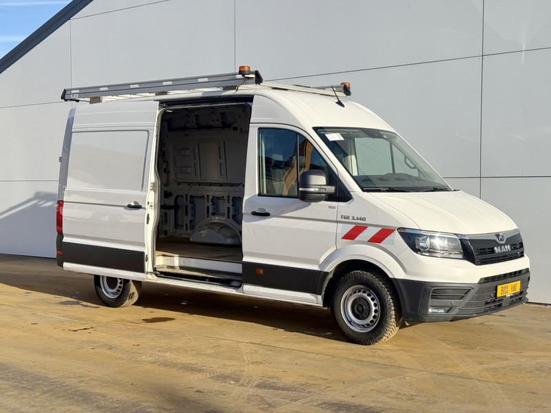 MAN TGE 3.140 2.0 TDI L3H3 Airco Cruise Control Trekhaak Carplay Navigatie Parkeersensoren voor achter - Furgon: slika MAN TGE 3.140 2.0 TDI L3H3 Airco Cruise Control Trekhaak Carplay Navigatie Parkeersensoren voor achter - Furgon MAN TGE 3.140 2.0 TDI L3H3 Airco Cruise Control Trekhaak Carplay Navigatie Parkeersensoren voor achter - Furgon: slika MAN TGE 3.140 2.0 TDI L3H3 Airco Cruise Control Trekhaak Carplay Navigatie Parkeersensoren voor achter - Furgon