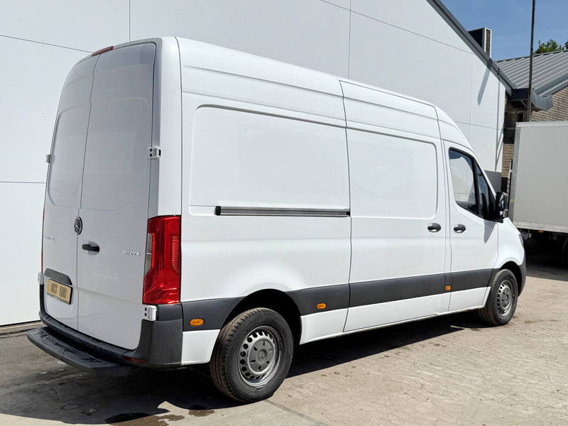 Mercedes-Benz Sprinter 311 CDI L2H2 Airco Cruise Control Climate Control Euro 6 - Mali kombi: slika Mercedes-Benz Sprinter 311 CDI L2H2 Airco Cruise Control Climate Control Euro 6 - Mali kombi Mercedes-Benz Sprinter 311 CDI L2H2 Airco Cruise Control Climate Control Euro 6 - Mali kombi: slika Mercedes-Benz Sprinter 311 CDI L2H2 Airco Cruise Control Climate Control Euro 6 - Mali kombi