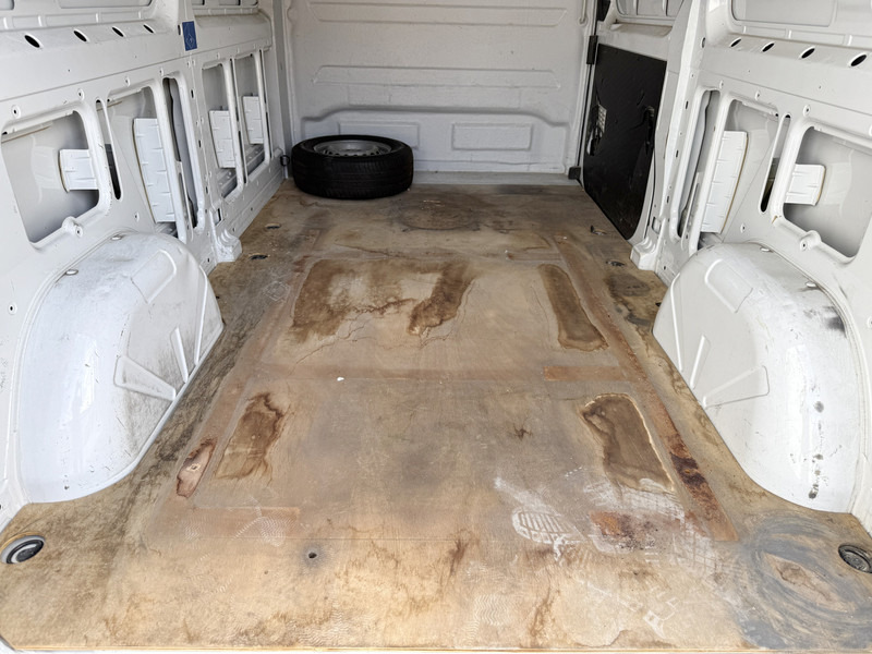 Furgon Mercedes-Benz Sprinter 315 1.9 CDI L2H1 Climate Control Cruise Control Carplay: slika Furgon Mercedes-Benz Sprinter 315 1.9 CDI L2H1 Climate Control Cruise Control Carplay Furgon Mercedes-Benz Sprinter 315 1.9 CDI L2H1 Climate Control Cruise Control Carplay: slika Furgon Mercedes-Benz Sprinter 315 1.9 CDI L2H1 Climate Control Cruise Control Carplay