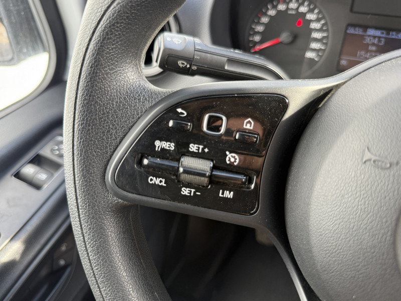 Furgon Mercedes-Benz Sprinter 315 1.9 CDI L2H1 Climate Control Cruise Control Carplay: slika Furgon Mercedes-Benz Sprinter 315 1.9 CDI L2H1 Climate Control Cruise Control Carplay Furgon Mercedes-Benz Sprinter 315 1.9 CDI L2H1 Climate Control Cruise Control Carplay: slika Furgon Mercedes-Benz Sprinter 315 1.9 CDI L2H1 Climate Control Cruise Control Carplay