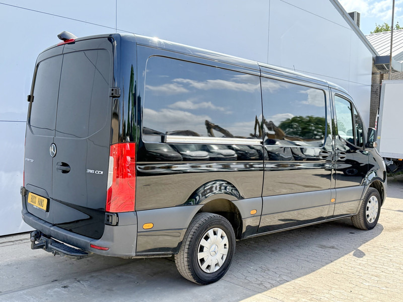 Mercedes-Benz Sprinter 316 CDI Automaat L2H2 Climate Control Cruise Control Camera Trekhaak 3.5 Ton Trekgewicht - Furgon: slika Mercedes-Benz Sprinter 316 CDI Automaat L2H2 Climate Control Cruise Control Camera Trekhaak 3.5 Ton Trekgewicht - Furgon Mercedes-Benz Sprinter 316 CDI Automaat L2H2 Climate Control Cruise Control Camera Trekhaak 3.5 Ton Trekgewicht - Furgon: slika Mercedes-Benz Sprinter 316 CDI Automaat L2H2 Climate Control Cruise Control Camera Trekhaak 3.5 Ton Trekgewicht - Furgon