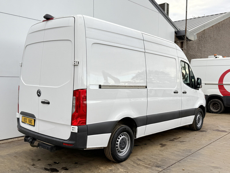 Mercedes-Benz Sprinter 317 1.9 CDI L2H2 Climate Control Cruise Control Camera ESP Lane Assist Trekhaak - Furgon: slika Mercedes-Benz Sprinter 317 1.9 CDI L2H2 Climate Control Cruise Control Camera ESP Lane Assist Trekhaak - Furgon Mercedes-Benz Sprinter 317 1.9 CDI L2H2 Climate Control Cruise Control Camera ESP Lane Assist Trekhaak - Furgon: slika Mercedes-Benz Sprinter 317 1.9 CDI L2H2 Climate Control Cruise Control Camera ESP Lane Assist Trekhaak - Furgon