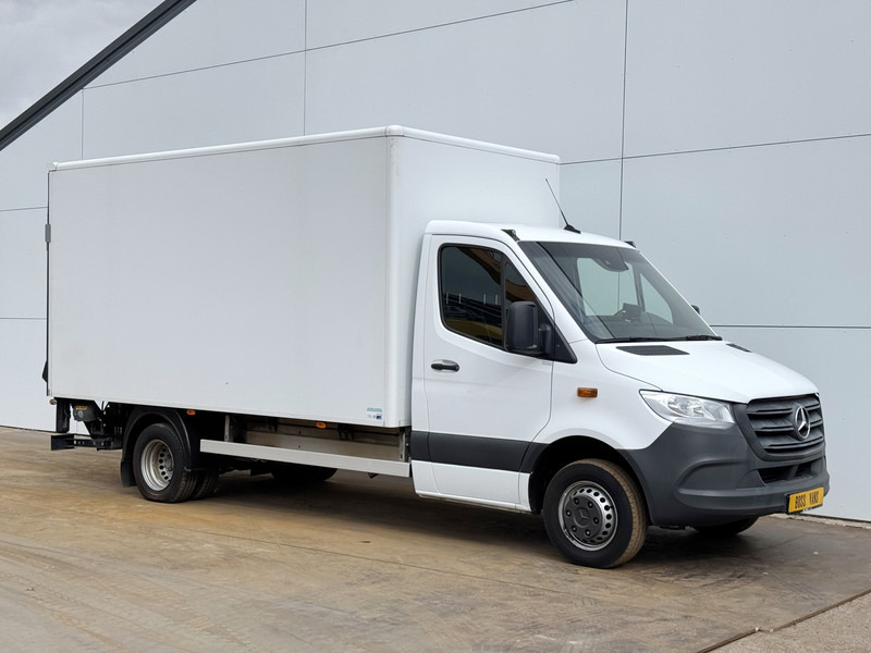 Mercedes-Benz Sprinter 514 2.2 CDI Automaat Laadklep Climate Control Camera Carplay Bakwagen Meubelbak - Dostavno vozilo sa zatvorenim sandukom: slika Mercedes-Benz Sprinter 514 2.2 CDI Automaat Laadklep Climate Control Camera Carplay Bakwagen Meubelbak - Dostavno vozilo sa zatvorenim sandukom Mercedes-Benz Sprinter 514 2.2 CDI Automaat Laadklep Climate Control Camera Carplay Bakwagen Meubelbak - Dostavno vozilo sa zatvorenim sandukom: slika Mercedes-Benz Sprinter 514 2.2 CDI Automaat Laadklep Climate Control Camera Carplay Bakwagen Meubelbak - Dostavno vozilo sa zatvorenim sandukom