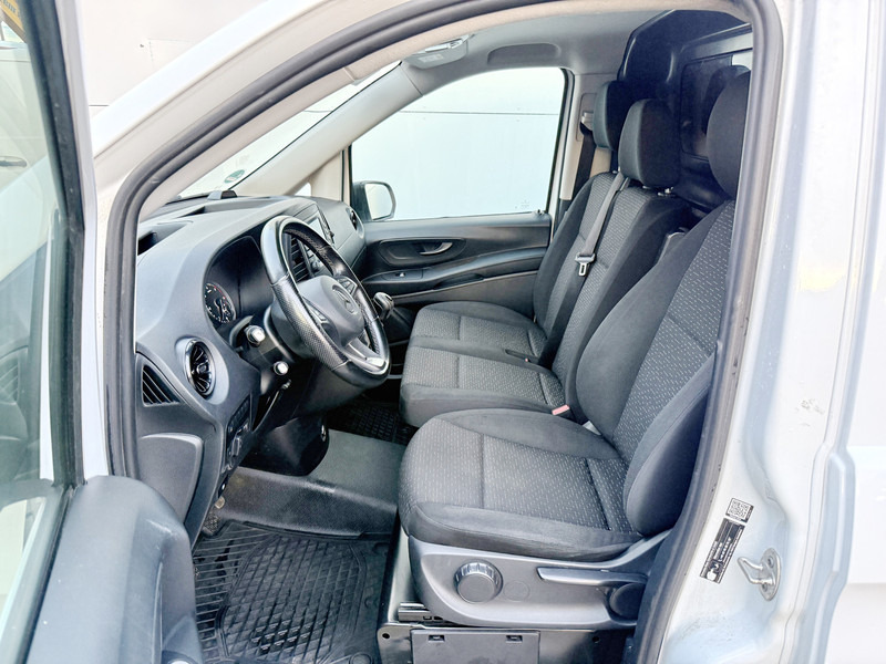 Mali kombi Mercedes-Benz Vito 116 1.9 CDI L2H1 Climate Control Cruise Control Camera Navigatie Stoelverwarming Parkeersensoren voor achter: slika Mali kombi Mercedes-Benz Vito 116 1.9 CDI L2H1 Climate Control Cruise Control Camera Navigatie Stoelverwarming Parkeersensoren voor achter